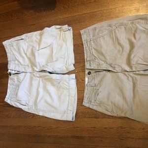 American Eagle khaki shorts Size 33